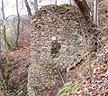 Torso čtverhrann věe v severnm nro jdra - Torso des viereckigen Turmes in Nordecke des Burgkerns