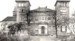  Haus Krechting im Jahr 1953 von Norden aus BuK Borken 1954, S. 333