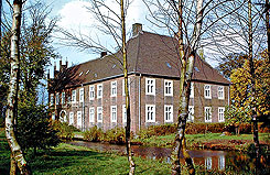 Merfeld 1967, Torhaus und Herrenhaus von SW, Foto: Werner Gehring