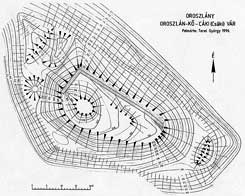 Gnt-Oroszlnkő.  Die Vermessung der Burganlage, 1996 (Zeichnung: Gyrgy Terei)