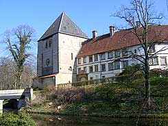 Rheda. Hauptburg mit Kapellenturm (J. Friedhoff 2014)