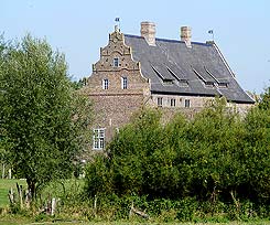 Herrenhaus der Wasserburg. Foto: J. Friedhoff 2013.