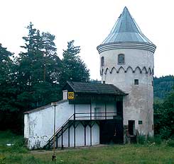 Freudenstein. Vět severn vě likovka. Foto T. Durdk. Podle T. Durdka a V. Suickho.  Freudenstein.  Grerer Nordturmlikovka. Photo T. Durdk. Nach T. Durdk und V. Suick.