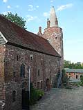 Burg von Sdosten (Foto: F. Ruchhft, 17.08.2008)