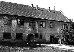 Burg/Schloss Ibersheim, hofseitiger Eingang des Herrenhauses, um 1920 (Slg. Dehn, Repro: Uwe Welz