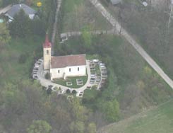 Winkl: Luftbildaufnahme von Sden. Foto: Luftbildarchiv des Instituts fr Ur- und Frhgeschichte, Universitt Wien (2004)