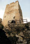 Hinterhaus: Ansicht des Bergfrieds von Nordosten. Foto: Gerhard Reichhalter (1999)