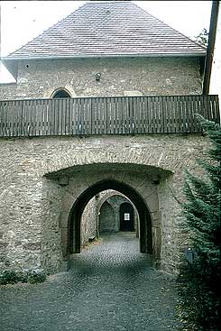 Torhaus der Festung R�sselsheim (Thomas Steinmetz ca. 1985)