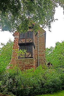 Der Wohnturm von Osten. Foto Eismann 2017