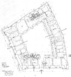 Grundriss des Erdgeschosses der Burg von Mosonmagyarvr. 1955. (Archiv des Denkmalamtes)