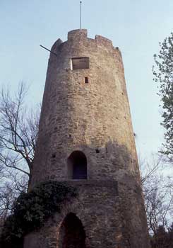 Bergfried, Foto: H. Wagner (2002)