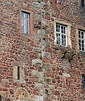 Detail an der Nordfassade der T�rme des Senkendorffschlosses; Foto: Thorsten Sonnemann (2019)