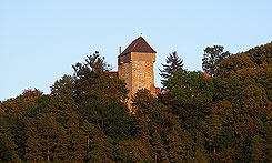 Wohnturm der Burg �ber dem Werratal. Foto: J. Friedhoff 2017