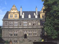 Hauptgebude mit Renaissance-Fassade, Foto: J. Friedhoff (2002)