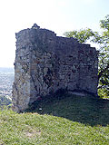 Restauriertes Mauersegment im Sden der Anlage; Foto: Thorsten Sonnemann (2019)