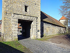 Eingang Toranlage, Foto: Rasch 2019