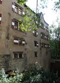 Ottenstein: Die feldseitige Fassade der Hauptburg. Foto: Olaf Wagener (2006).