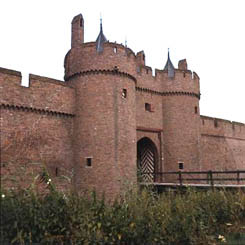  Doornenburg poortgebouw; foto: Kransberg (1979)