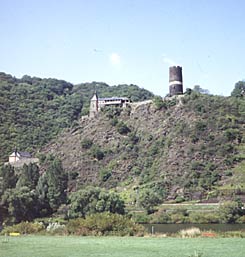 Gesamtansicht vom linken Moselufer, Foto: J. Friedhoff (1999)