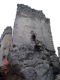 Bergfried, Foto: Dez. 2004