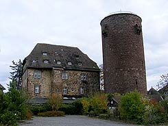 Trendelburg, Bergfried und Wohnbau, Foto: Friedhoff