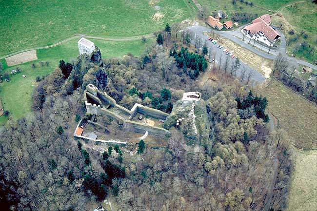 Leteck pohled od severu  Luftaufnahme vom Norden. Foto M. Gojda. 