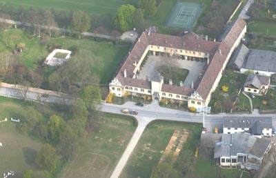 Neuaigen: Luftbildaufnahme von Südosten. Foto: Luftbildarchiv des Instituts für Ur- und Frühgeschichte, Universität Wien (2004)