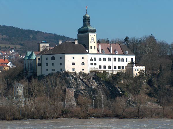 Persenbeug: Ansicht von Südwesten. Foto: Patrick Schicht (2005)