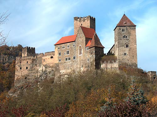 Hardegg I: Ansicht der Hauptburg von Süden. Foto: Olaf Wagener (2006)