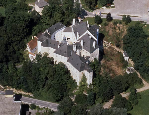 Leiben: Luftbildansicht von Osten. Foto: Luftbildarchiv des Instituts für Ur- und Frühgeschichte der Universität Wien (2000)